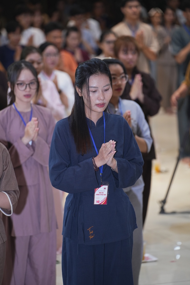 CHƯƠNG TRÌNH ĐÊM THIỀN NHẠC TRUNG THU “ÔN LẠI LỜI PHẬT DẠY”TRƯỚC THỀM KHÓA TU “SINH VIÊN HƯỚNG VỀ PHẬT PHÁP”.