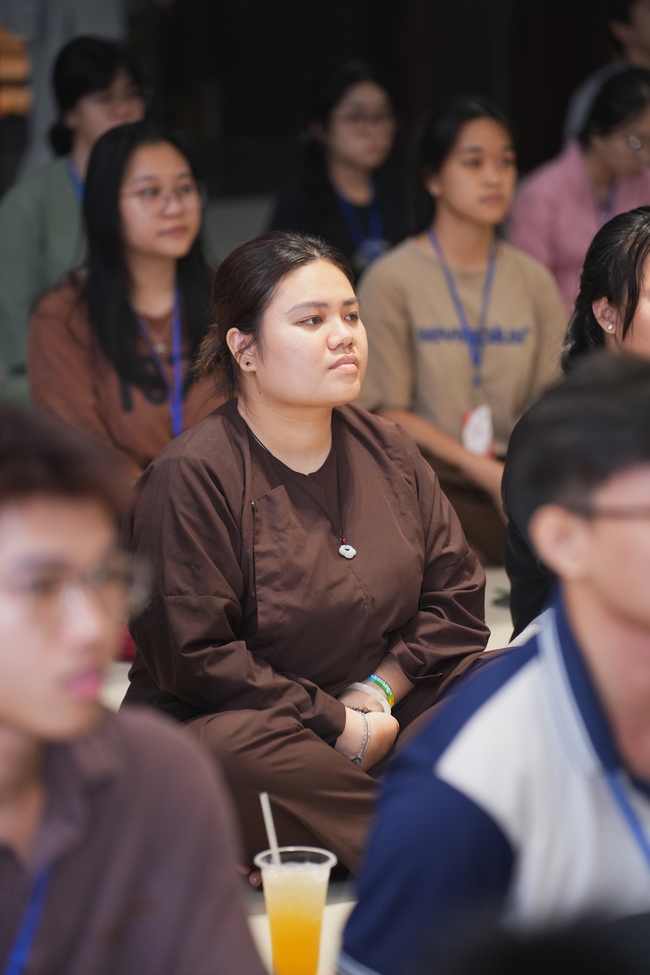 CHƯƠNG TRÌNH ĐÊM THIỀN NHẠC TRUNG THU “ÔN LẠI LỜI PHẬT DẠY”TRƯỚC THỀM KHÓA TU “SINH VIÊN HƯỚNG VỀ PHẬT PHÁP”.