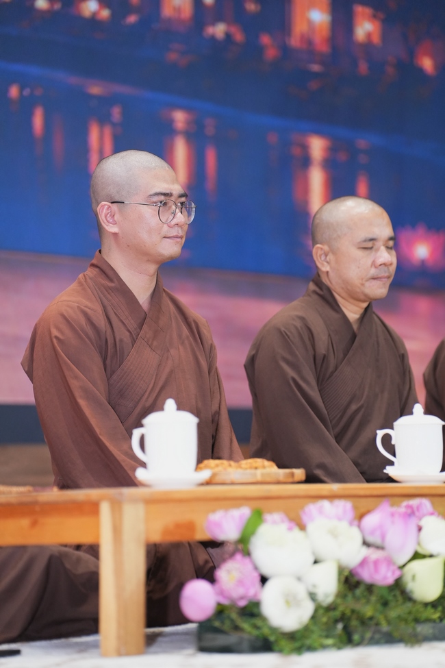 CHƯƠNG TRÌNH ĐÊM THIỀN NHẠC TRUNG THU “ÔN LẠI LỜI PHẬT DẠY”TRƯỚC THỀM KHÓA TU “SINH VIÊN HƯỚNG VỀ PHẬT PHÁP”.
