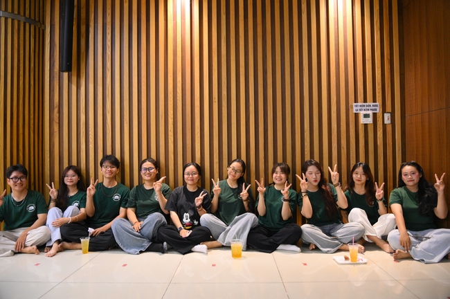 CHƯƠNG TRÌNH ĐÊM THIỀN NHẠC TRUNG THU “ÔN LẠI LỜI PHẬT DẠY”TRƯỚC THỀM KHÓA TU “SINH VIÊN HƯỚNG VỀ PHẬT PHÁP”.