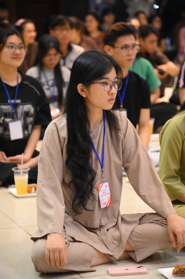 CHƯƠNG TRÌNH ĐÊM THIỀN NHẠC TRUNG THU “ÔN LẠI LỜI PHẬT DẠY”TRƯỚC THỀM KHÓA TU “SINH VIÊN HƯỚNG VỀ PHẬT PHÁP”.