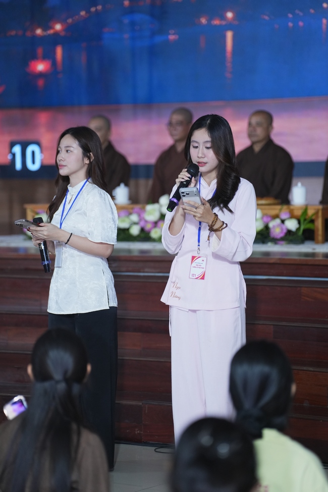 CHƯƠNG TRÌNH ĐÊM THIỀN NHẠC TRUNG THU “ÔN LẠI LỜI PHẬT DẠY”TRƯỚC THỀM KHÓA TU “SINH VIÊN HƯỚNG VỀ PHẬT PHÁP”.