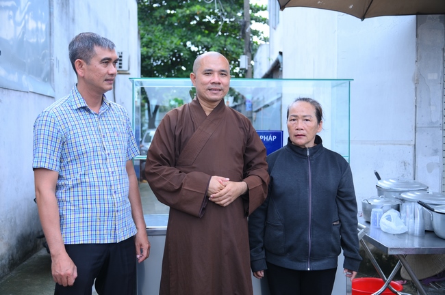 Chương trình từ thiện “Phương tiện nghĩa tình”.