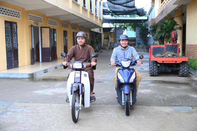 Chương trình từ thiện “Phương tiện nghĩa tình”.