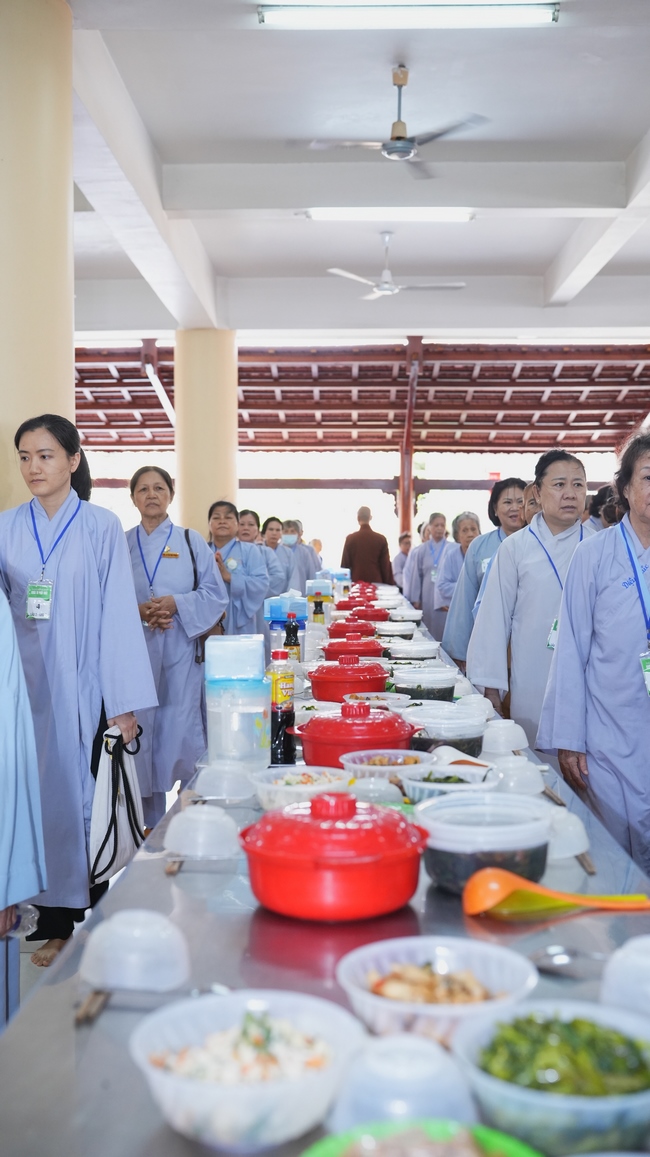 Nhập khóa Khóa tu Phật thất lần thứ 109.
