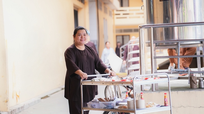 Nhập khóa Khóa tu Phật thất lần thứ 109.