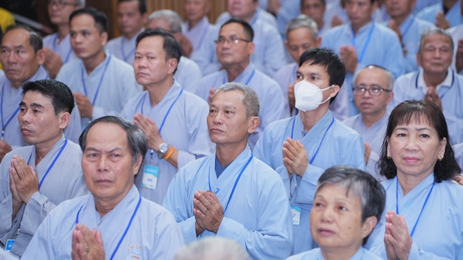 Nhập khóa Khóa tu Phật thất lần thứ 109.