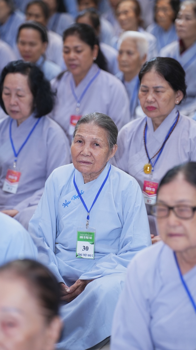 Nhập khóa Khóa tu Phật thất lần thứ 109.