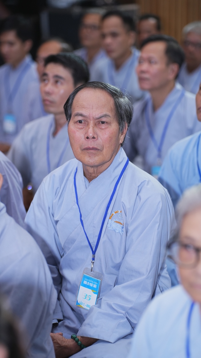 Nhập khóa Khóa tu Phật thất lần thứ 109.
