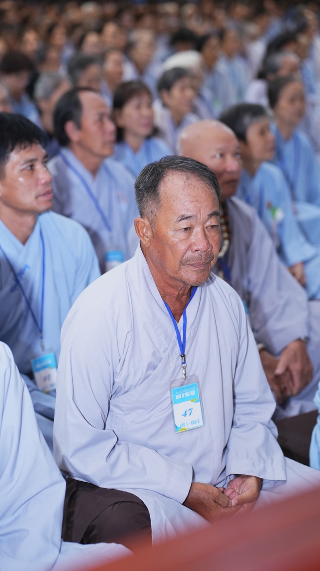 Nhập khóa Khóa tu Phật thất lần thứ 109.