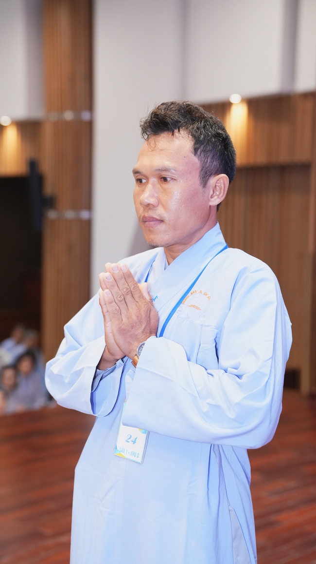 Nhập khóa Khóa tu Phật thất lần thứ 109.