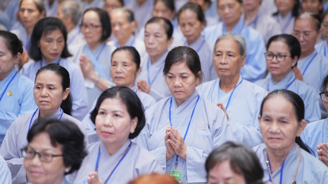 Nhập khóa Khóa tu Phật thất lần thứ 109.