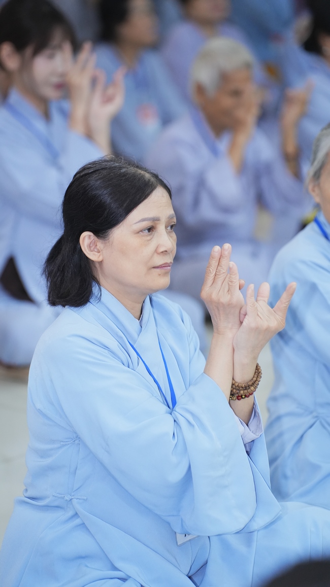 Nhập khóa Khóa tu Phật thất lần thứ 109.