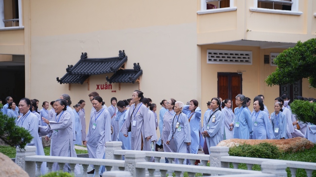 Nhập khóa Khóa tu Phật thất lần thứ 109.