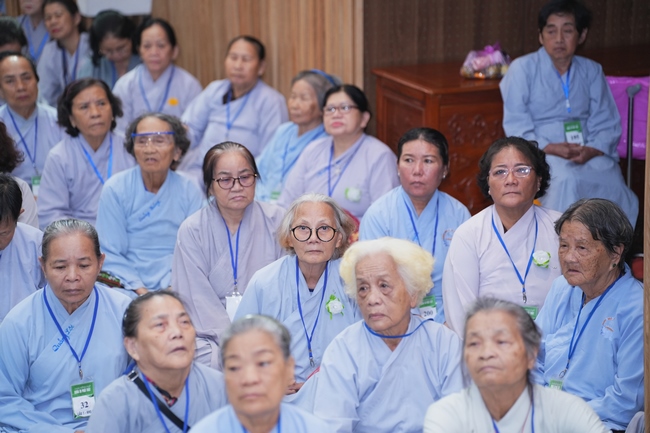 Pháp thoại Đời Này Dứt Khoát Phải Tu - TT. Thích Trí Huệ | Khoá tu Phật thất 109.