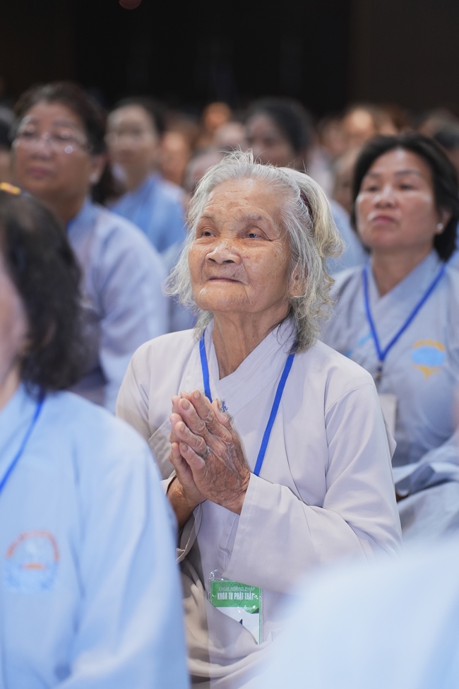 Pháp thoại Đời Này Dứt Khoát Phải Tu - TT. Thích Trí Huệ | Khoá tu Phật thất 109.