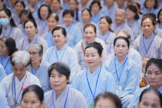 Pháp thoại Đời Này Dứt Khoát Phải Tu - TT. Thích Trí Huệ | Khoá tu Phật thất 109.