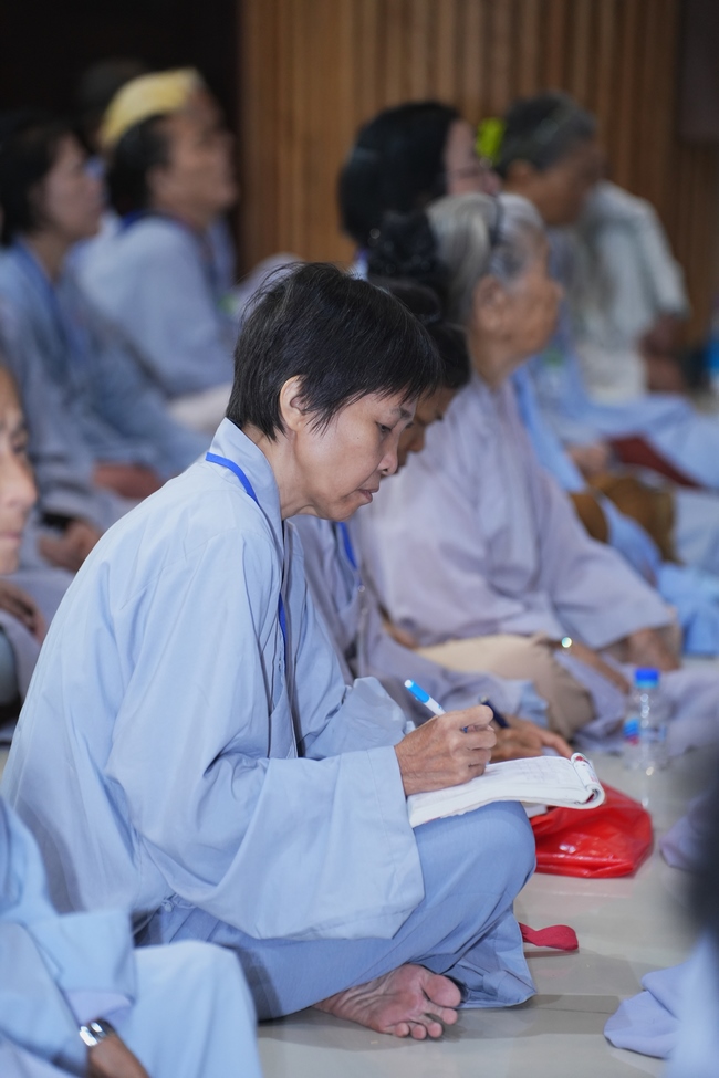 Pháp thoại Đời Này Dứt Khoát Phải Tu - TT. Thích Trí Huệ | Khoá tu Phật thất 109.