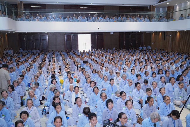 Pháp thoại Đời Này Dứt Khoát Phải Tu - TT. Thích Trí Huệ | Khoá tu Phật thất 109.
