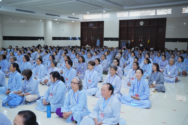 Pháp thoại Đời Này Dứt Khoát Phải Tu - TT. Thích Trí Huệ | Khoá tu Phật thất 109.