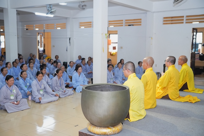 Pháp thoại Đời Này Dứt Khoát Phải Tu - TT. Thích Trí Huệ | Khoá tu Phật thất 109.