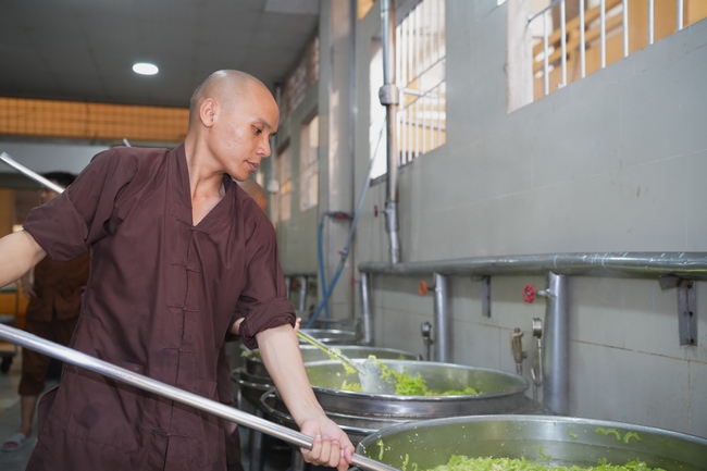 Pháp thoại Dạy Niệm Phật Trả Hiếu Cho Mẹ - HT. Thích Nhật Hỷ | Khoá tu Phật thất 109.