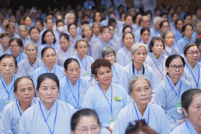 Pháp thoại Dạy Niệm Phật Trả Hiếu Cho Mẹ - HT. Thích Nhật Hỷ | Khoá tu Phật thất 109.