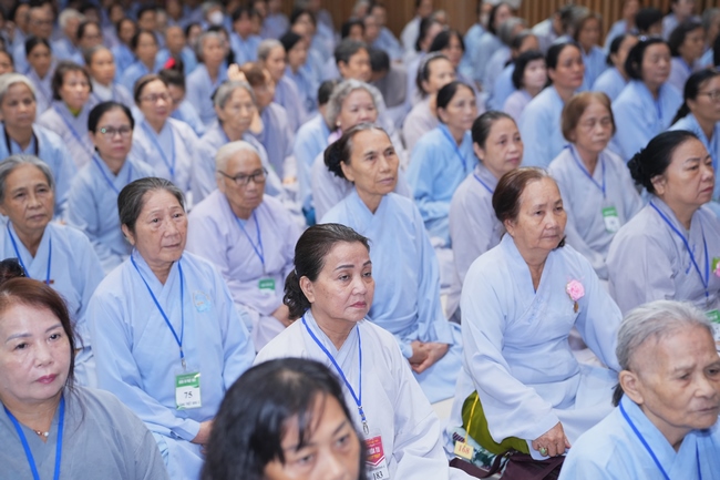 Pháp thoại Dạy Niệm Phật Trả Hiếu Cho Mẹ - HT. Thích Nhật Hỷ | Khoá tu Phật thất 109.