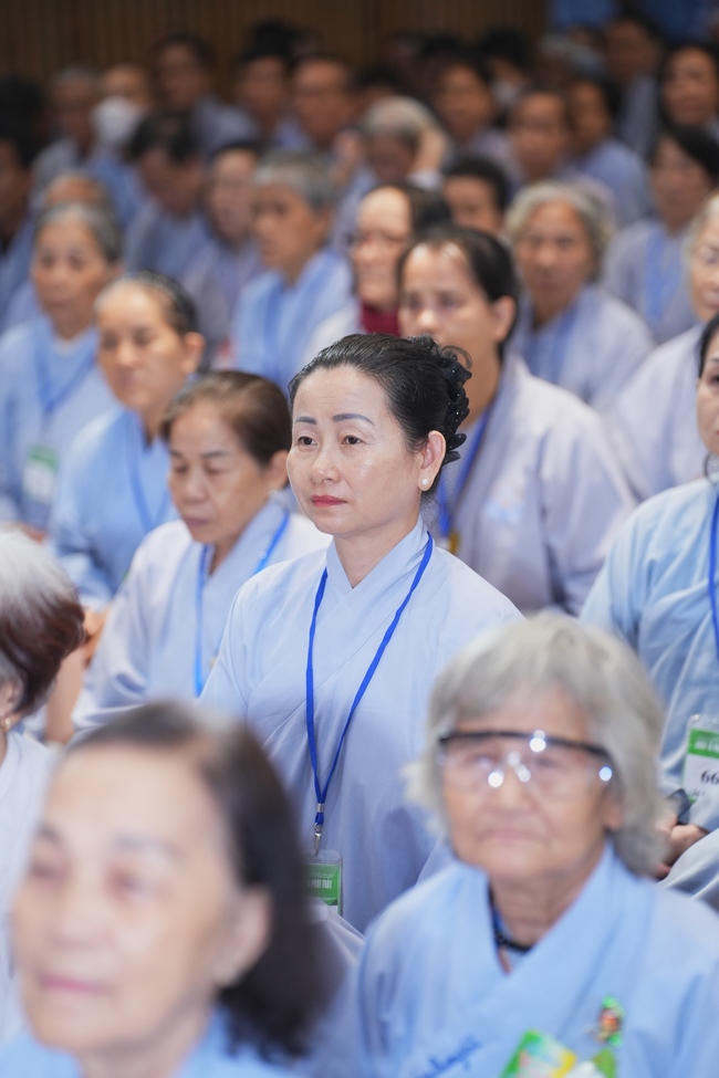 Pháp thoại Dạy Niệm Phật Trả Hiếu Cho Mẹ - HT. Thích Nhật Hỷ | Khoá tu Phật thất 109.