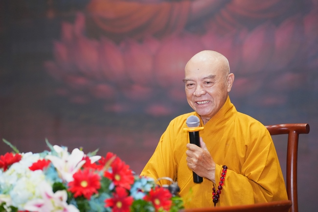 Pháp thoại Dạy Niệm Phật Trả Hiếu Cho Mẹ - HT. Thích Nhật Hỷ | Khoá tu Phật thất 109.