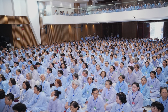 Pháp thoại Dạy Niệm Phật Trả Hiếu Cho Mẹ - HT. Thích Nhật Hỷ | Khoá tu Phật thất 109.