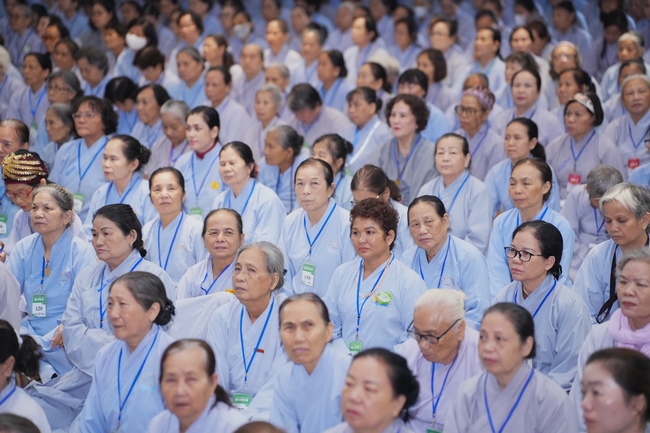 Pháp thoại Dạy Niệm Phật Trả Hiếu Cho Mẹ - HT. Thích Nhật Hỷ | Khoá tu Phật thất 109.