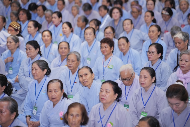 Pháp thoại Dạy Niệm Phật Trả Hiếu Cho Mẹ - HT. Thích Nhật Hỷ | Khoá tu Phật thất 109.
