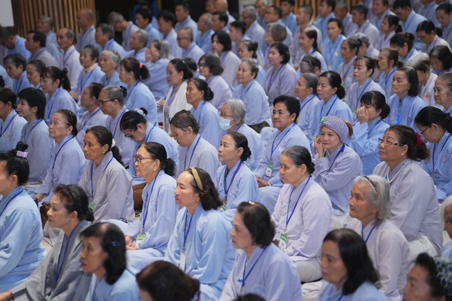 Pháp thoại Dạy Niệm Phật Trả Hiếu Cho Mẹ - HT. Thích Nhật Hỷ | Khoá tu Phật thất 109.