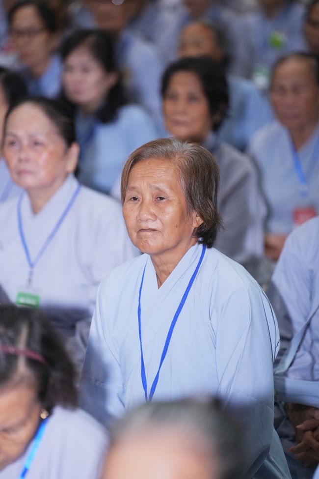 Pháp thoại Dạy Niệm Phật Trả Hiếu Cho Mẹ - HT. Thích Nhật Hỷ | Khoá tu Phật thất 109.