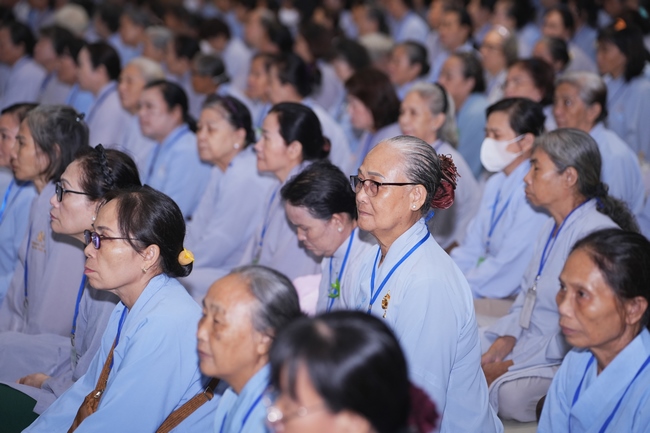 Pháp thoại Dạy Niệm Phật Trả Hiếu Cho Mẹ - HT. Thích Nhật Hỷ | Khoá tu Phật thất 109.