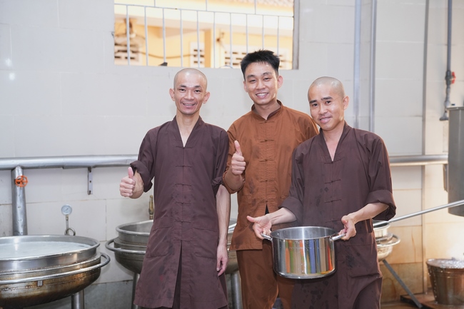 Pháp thoại Dạy Niệm Phật Trả Hiếu Cho Mẹ - HT. Thích Nhật Hỷ | Khoá tu Phật thất 109.