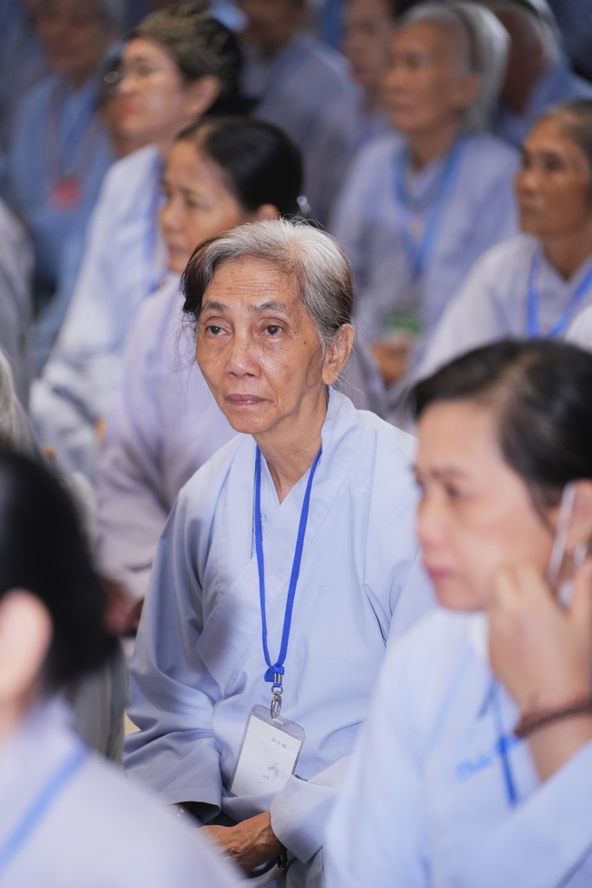 Pháp thoại Dạy Niệm Phật Trả Hiếu Cho Mẹ - HT. Thích Nhật Hỷ | Khoá tu Phật thất 109.