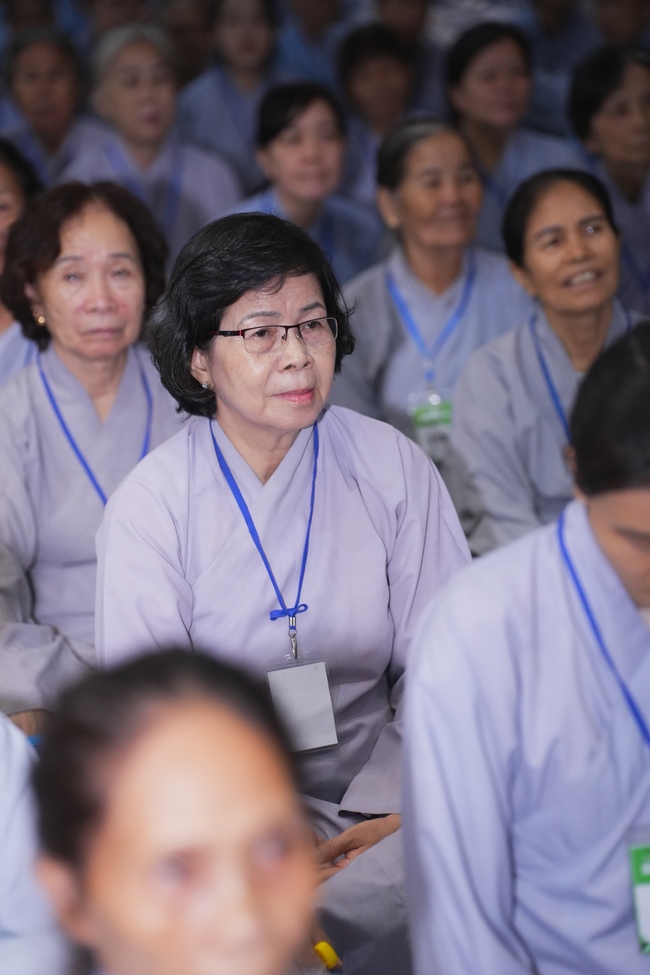 Pháp thoại Dạy Niệm Phật Trả Hiếu Cho Mẹ - HT. Thích Nhật Hỷ | Khoá tu Phật thất 109.