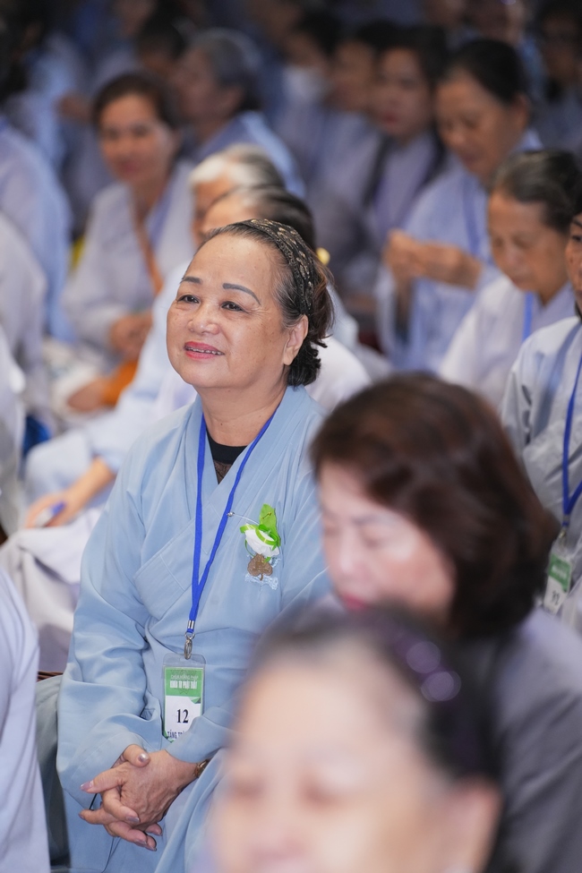 Pháp thoại Dạy Niệm Phật Trả Hiếu Cho Mẹ - HT. Thích Nhật Hỷ | Khoá tu Phật thất 109.