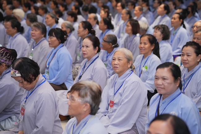 Pháp thoại Dạy Niệm Phật Trả Hiếu Cho Mẹ - HT. Thích Nhật Hỷ | Khoá tu Phật thất 109.