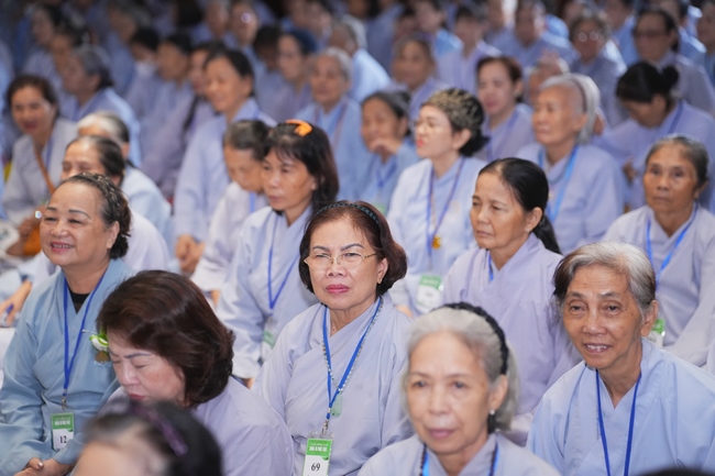 Pháp thoại Dạy Niệm Phật Trả Hiếu Cho Mẹ - HT. Thích Nhật Hỷ | Khoá tu Phật thất 109.