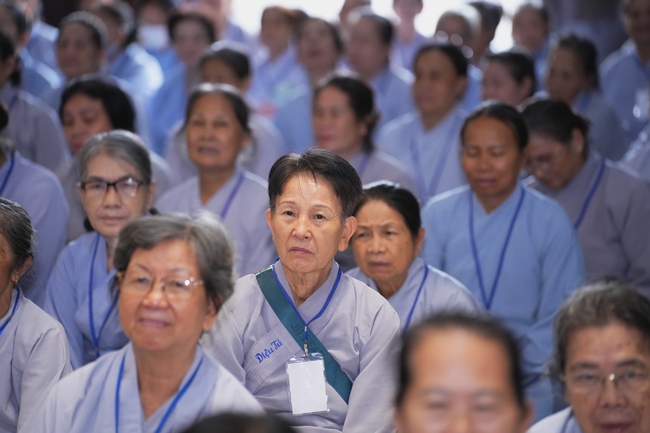 Pháp thoại Dạy Niệm Phật Trả Hiếu Cho Mẹ - HT. Thích Nhật Hỷ | Khoá tu Phật thất 109.