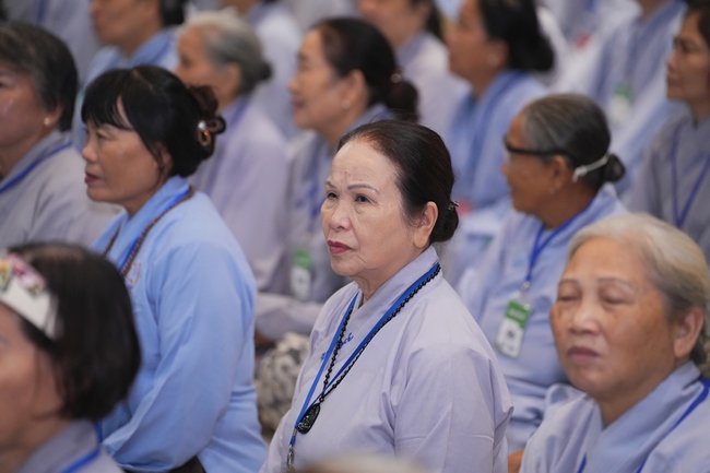 Pháp thoại Dạy Niệm Phật Trả Hiếu Cho Mẹ - HT. Thích Nhật Hỷ | Khoá tu Phật thất 109.