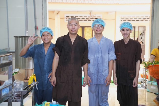 Pháp thoại Dạy Niệm Phật Trả Hiếu Cho Mẹ - HT. Thích Nhật Hỷ | Khoá tu Phật thất 109.